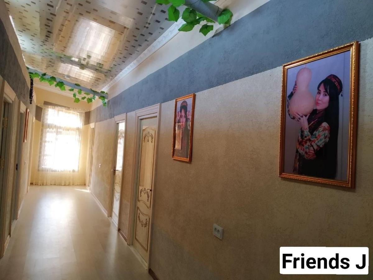 Family Guest House - Friends-J นูกุส ภายนอก รูปภาพ