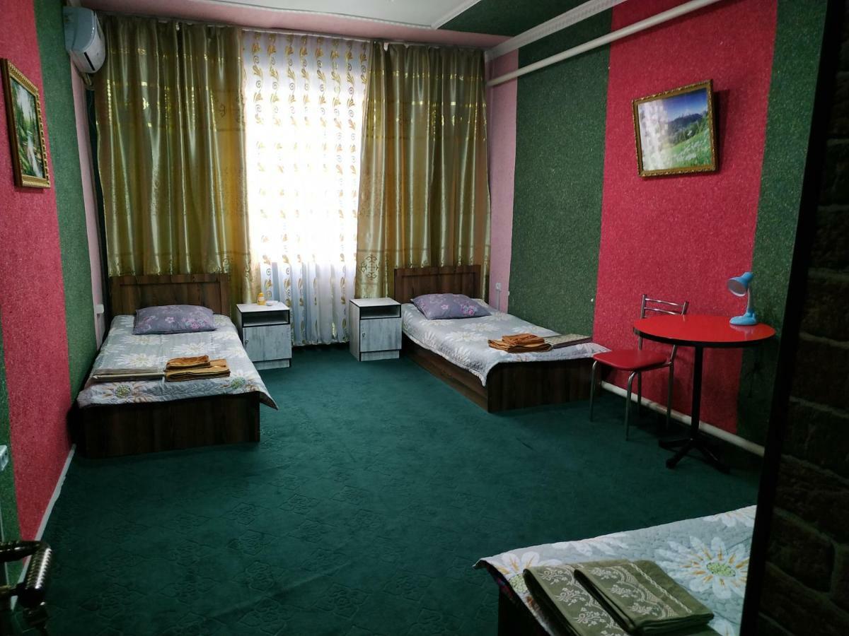 Family Guest House - Friends-J นูกุส ภายนอก รูปภาพ